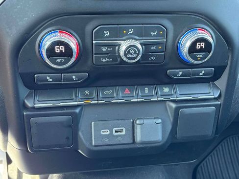 Used 2022 GMC Sierra 1500 Elevation AWD/4WD image 15