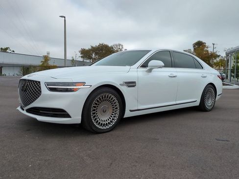 Used 2022 Genesis G90 5.0 Ultimate image 2