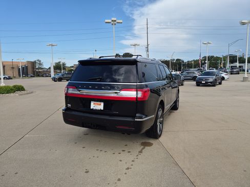 Used 2019 Lincoln Navigator L Reserve AWD/4WD image 4