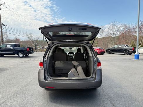 Used 2015 Honda Odyssey EX image 11