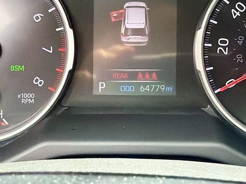 Used 2021 Toyota RAV4 XLE FWD image 38