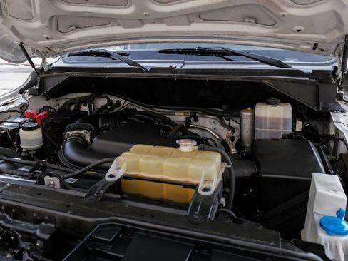 Used 2019 Nissan NV 2500 SV w/ Navigation Package image 38