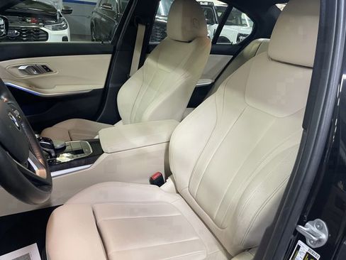 Used 2020 BMW 330i xDrive Sedan w/ Premium Package image 14