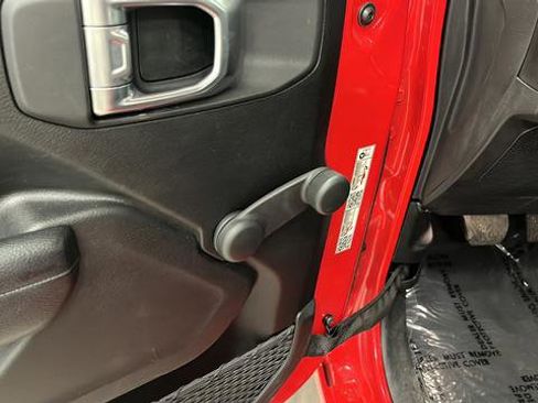 Used 2024 Jeep Wrangler Sport AWD/4WD image 21