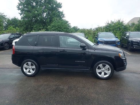 Used 2016 Jeep Compass Latitude AWD/4WD image 8