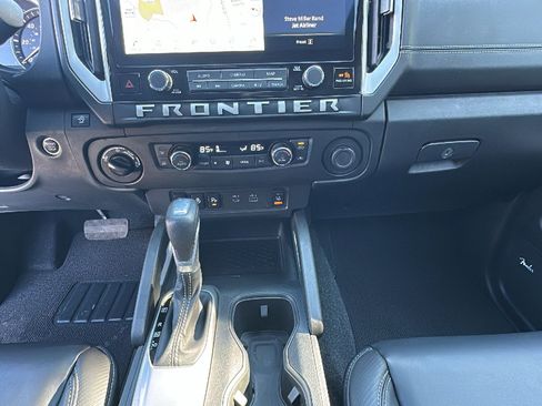 Certified 2025 Nissan Frontier SL image 20