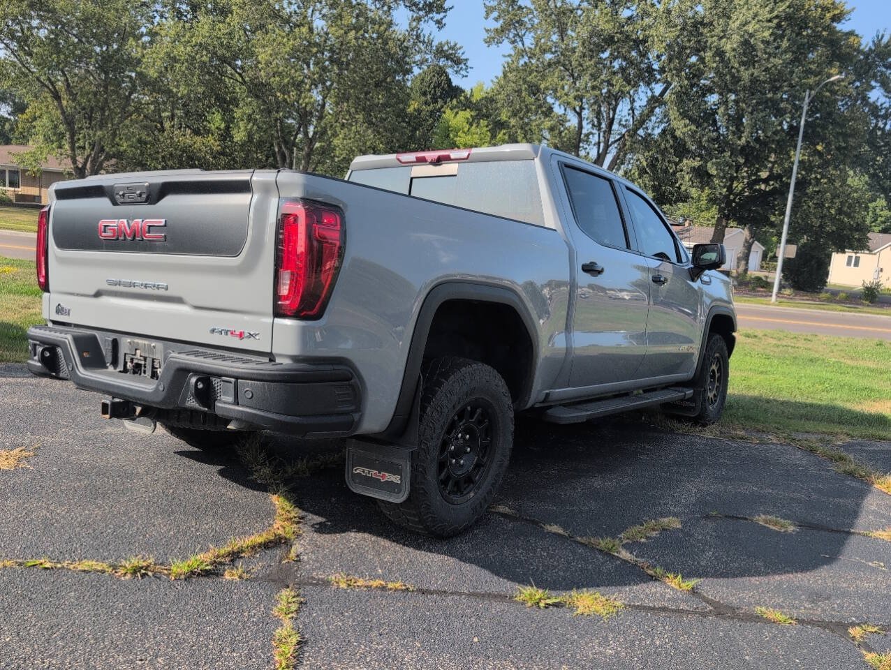 Used 2024 GMC Sierra 1500 AT4X w/ AT4X AEV Edition AWD/4WD image 4