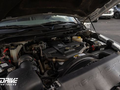 Used 2017 RAM 3500 Tradesman w/ Chrome Appearance Group image 25