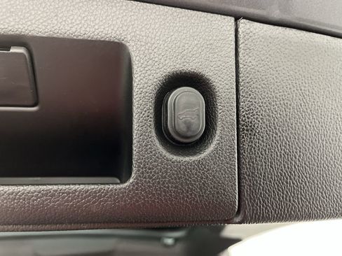 Used 2020 GMC Yukon XL SLT w/ Premium Edition image 35