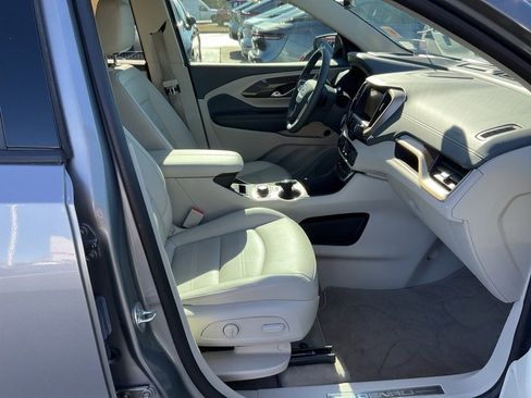 Used 2023 GMC Terrain Denali image 24