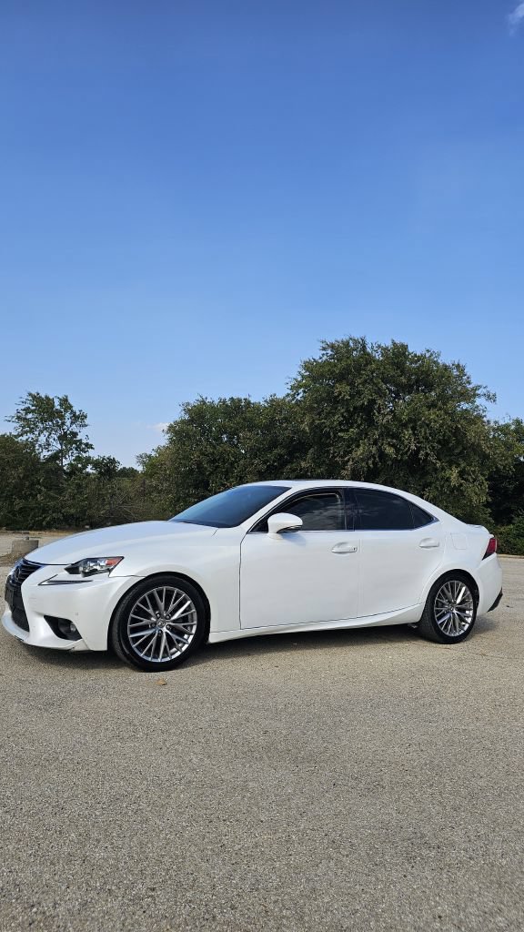 Used 2015 Lexus IS 250 w/ Premium Package RWD image 1