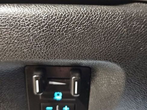 Used 2014 GMC Sierra 2500 SLE w/ SLE Preferred Package image 13