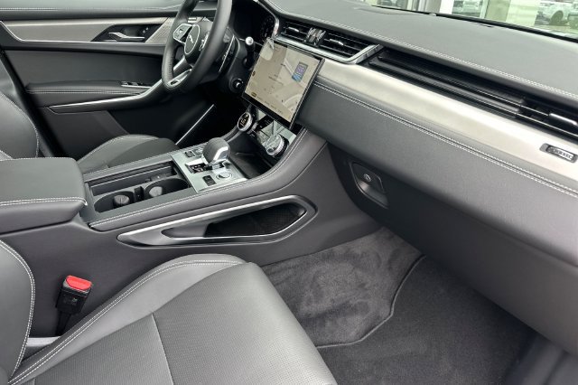 New 2026 Jaguar F-PACE R-Dynamic S AWD/4WD image 14