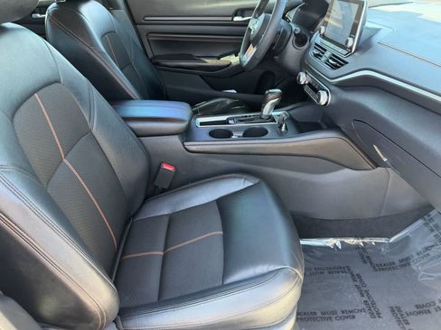 Certified 2022 Nissan Altima 2.5 SR image 12