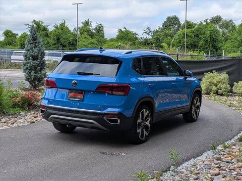 Certified 2023 Volkswagen Taos SEL AWD/4WD image 5