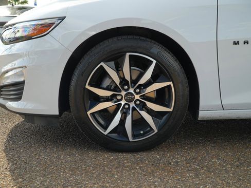 Used 2025 Chevrolet Malibu RS FWD image 8