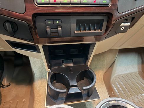 Used 2009 Ford F250 Lariat image 47