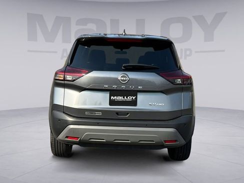 Used 2023 Nissan Rogue SV image 4