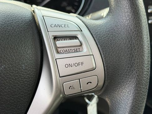 Used 2016 Nissan Rogue S w/ Appearance Package FWD image 15