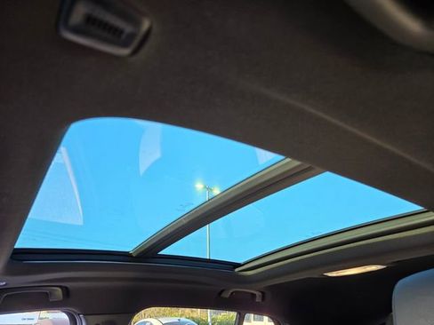 Used 2019 BMW X2 sDrive28i image 16