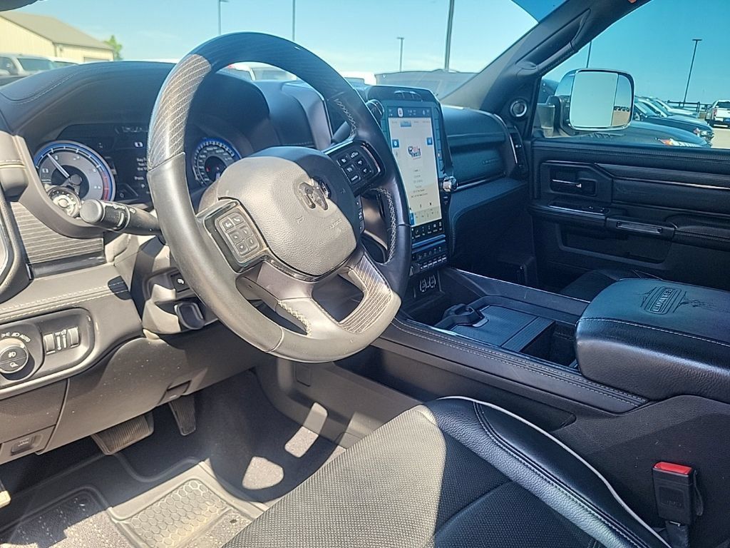 Used 2022 RAM 2500 Limited AWD/4WD image 6