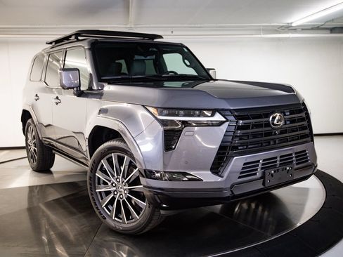 Used 2026 Lexus GX 550 w/ Accessory Package (31) AWD/4WD image 9