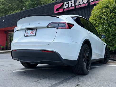 Used 2021 Tesla Model Y Long Range AWD/4WD image 13