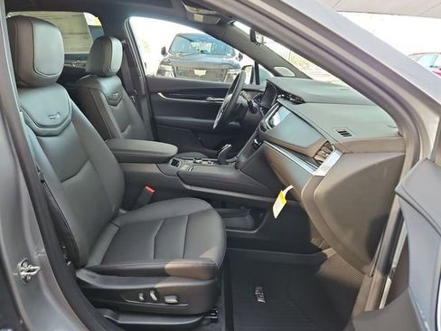 New 2026 Cadillac XT5 Premium Luxury image 24
