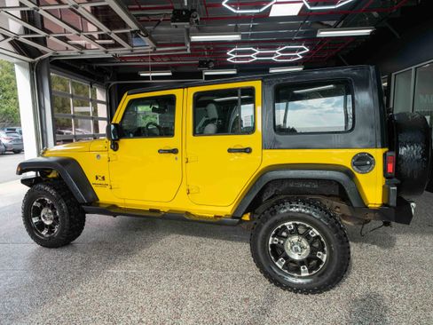 Used 2007 Jeep Wrangler X image 2