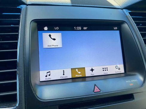 Used 2016 Ford Taurus SEL w/ Equipment Group 201A FWD image 22