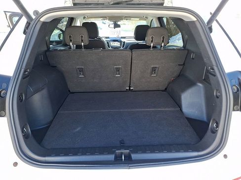 Used 2020 Chevrolet Equinox LT image 29