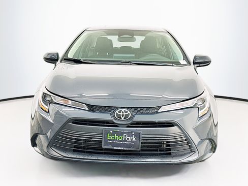 Used 2026 Toyota Corolla LE FWD image 2