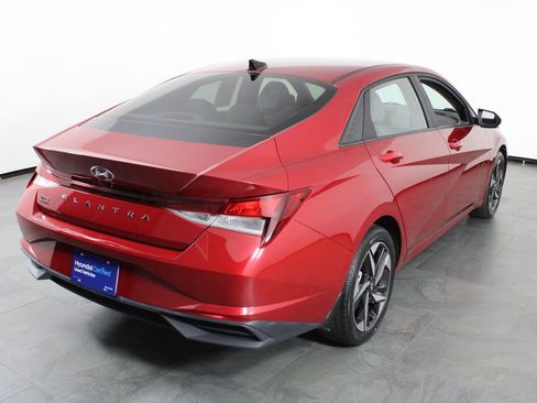 Certified 2023 Hyundai Elantra SEL w/ Convenience Package image 15