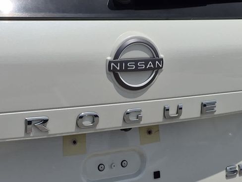Used 2023 Nissan Rogue SL w/ SL Premium Package AWD/4WD image 22