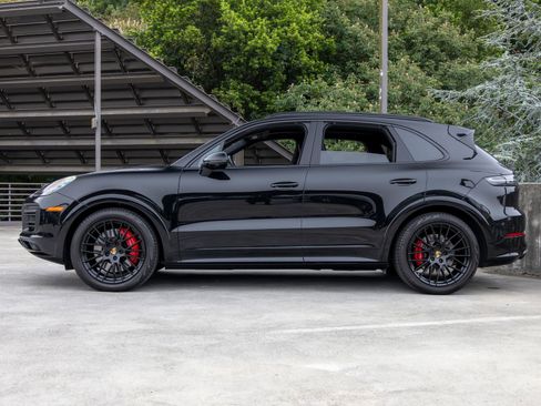 Certified 2023 Porsche Cayenne GTS AWD/4WD image 2