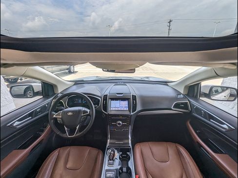 Used 2019 Ford Edge Titanium w/ Equipment Group 301A FWD image 25