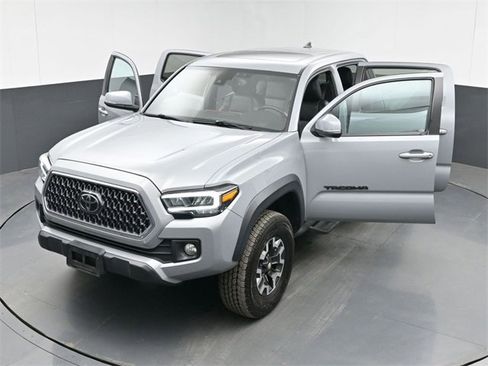 Used 2019 Toyota Tacoma TRD Off-Road image 52