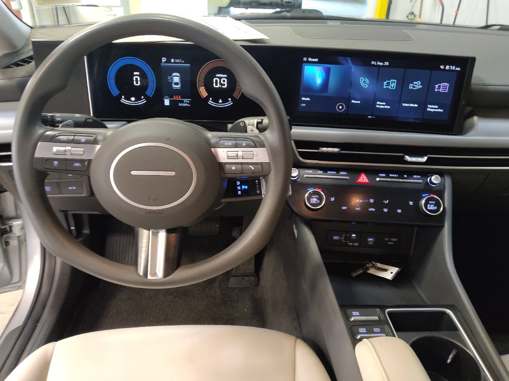 Used 2025 Hyundai Sonata SEL FWD image 22