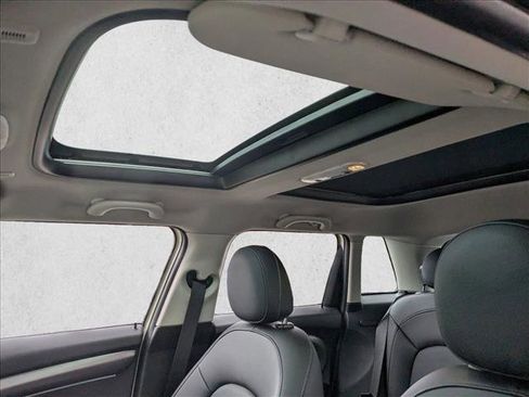 Certified 2023 MINI Cooper 4-Door Hardtop image 16