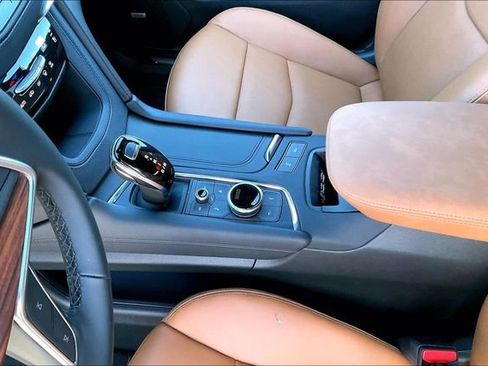 New 2026 Cadillac XT5 Premium Luxury w/ LPO, ONYX Package FWD image 9