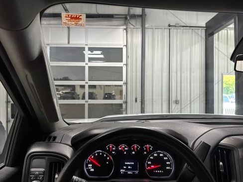 Used 2025 Chevrolet Silverado 1500 W/T RWD image 9