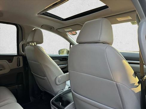 Used 2023 Honda Odyssey EX-L image 28