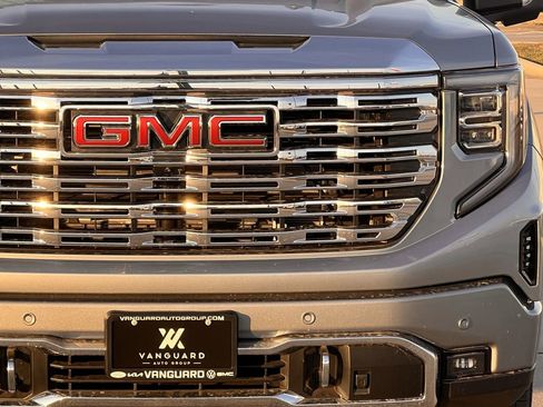 New 2026 GMC Sierra 1500 Denali w/ Denali Reserve Package image 9