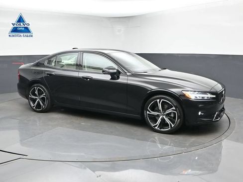 Used 2023 Volvo S60 B5 Ultimate w/ Protection Package Premier FWD image 1