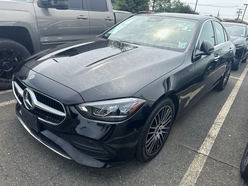 Used 2023 Mercedes-Benz C 300 4MATIC Sedan image 3
