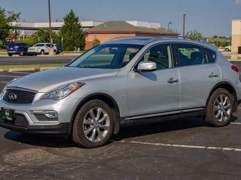 Used 2016 INFINITI QX50 AWD w/ Premium Plus Package image 4
