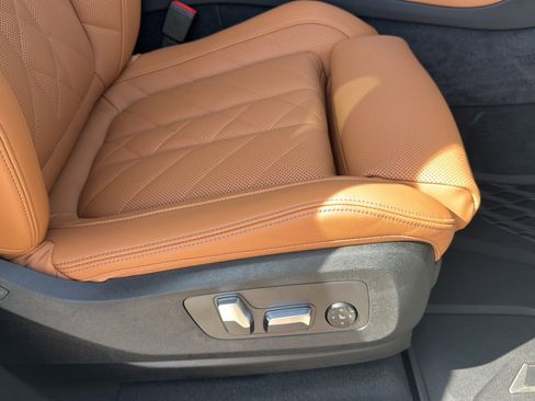 Used 2026 BMW X5 sDrive40i w/ Premium Package image 25