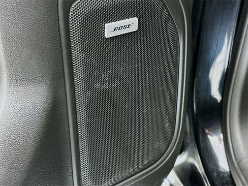 Used 2022 Chevrolet Silverado 1500 LTZ w/ LTZ Premium Package image 22