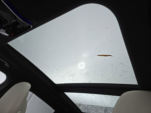 Used 2025 Mercedes-Benz GLC 300 image 29