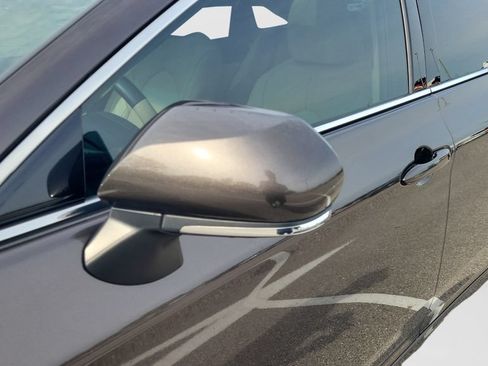 Certified 2019 Toyota Avalon Limited FWD image 27